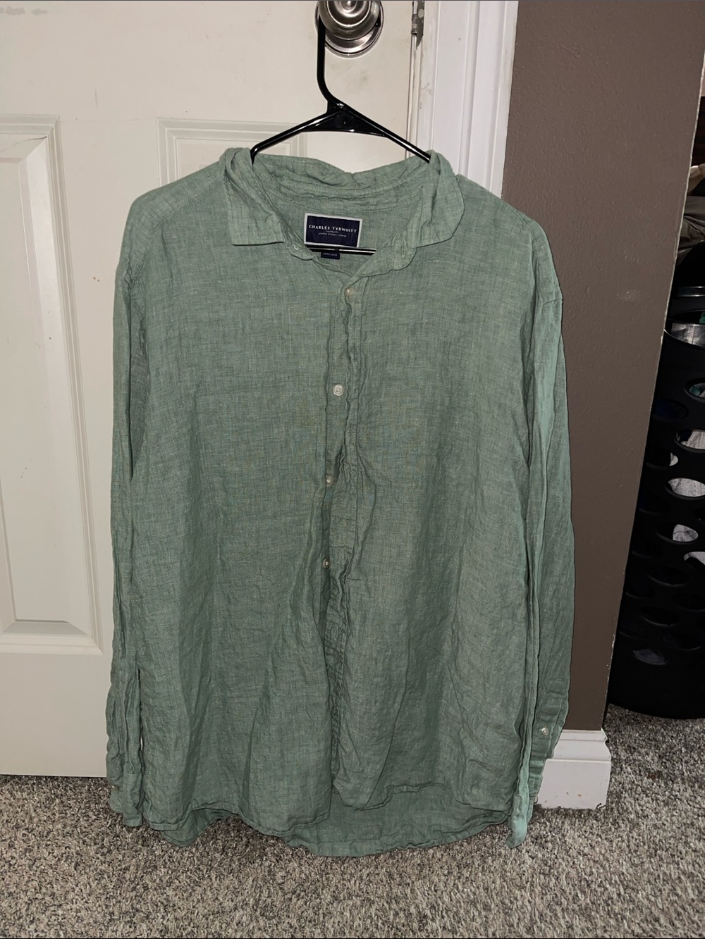 Charles Tyrwhitt Casual Linen Button-Down in Sage Green